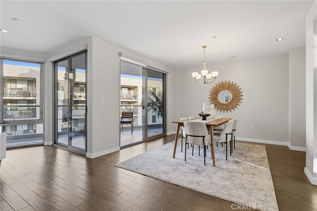 Image 9 of property listing at 23 4th Place 6, Long Beach, CA 90802