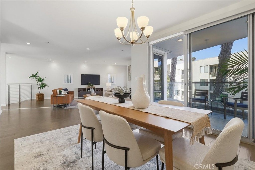 Image 10 of property listing at 23 4th Place 6, Long Beach, CA 90802