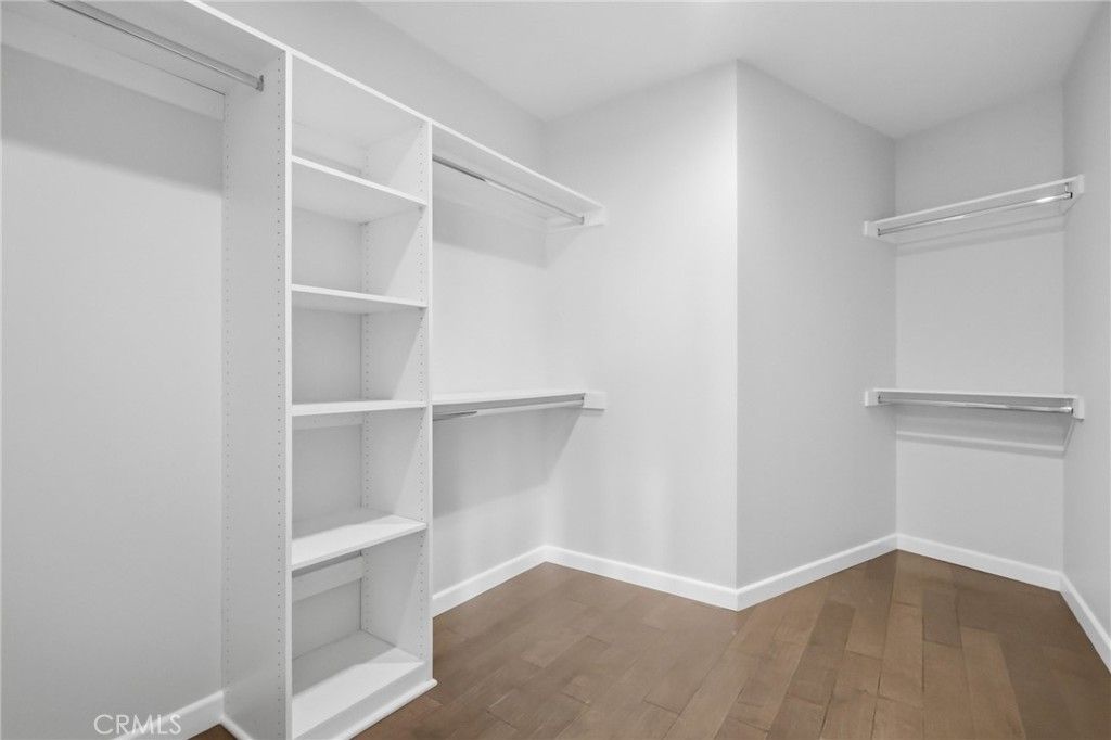 Image 30 of property listing at 23 4th Place 6, Long Beach, CA 90802
