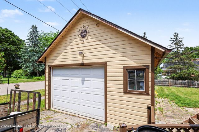 803 Roosevelt Street, Mason, MI 48854