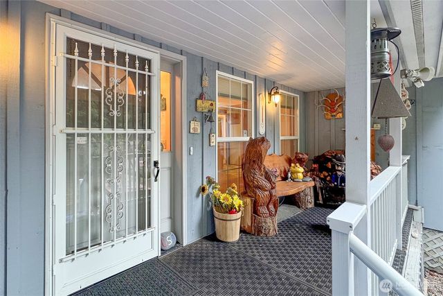 202 W Emerald Forest Lane, Sequim, WA 98382