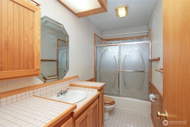 202 W Emerald Forest Lane, Sequim, WA 98382