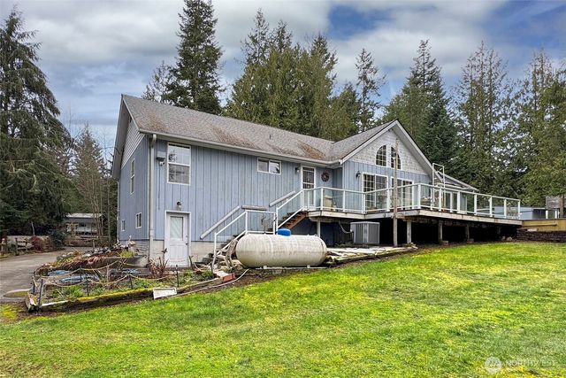 202 W Emerald Forest Lane, Sequim, WA 98382