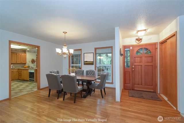 202 W Emerald Forest Lane, Sequim, WA 98382