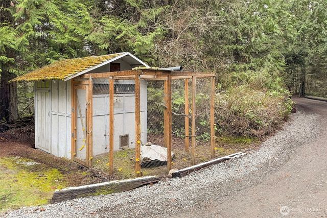 202 W Emerald Forest Lane, Sequim, WA 98382