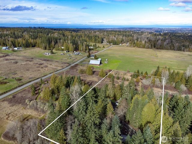 202 W Emerald Forest Lane, Sequim, WA 98382