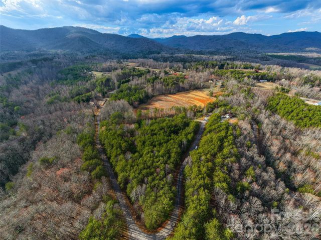 0 Sweetbriar Road S, Lake Lure, NC 28746