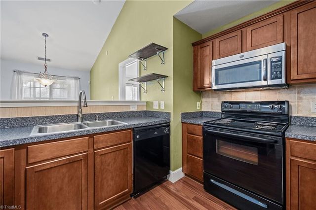 795 Avalon Springs Court, High Point, NC 27265