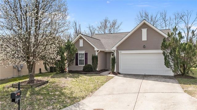 795 Avalon Springs Court, High Point, NC 27265