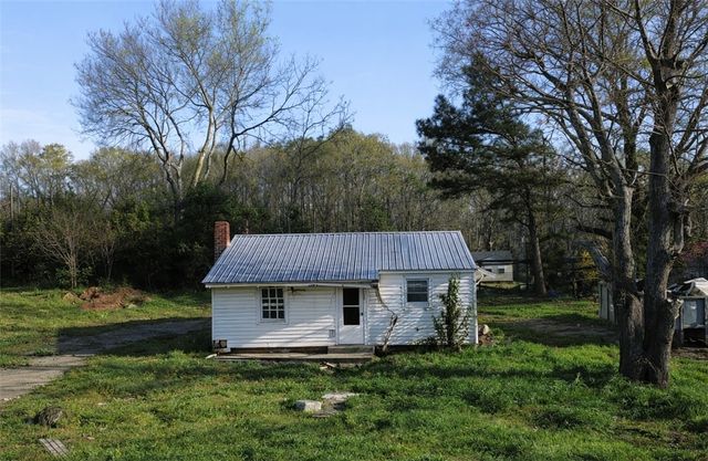 1303, 1305, 1307 E Park Drive, Anderson, SC 29621