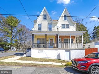 201 S WYLAM STREET, Frackville, PA 17931