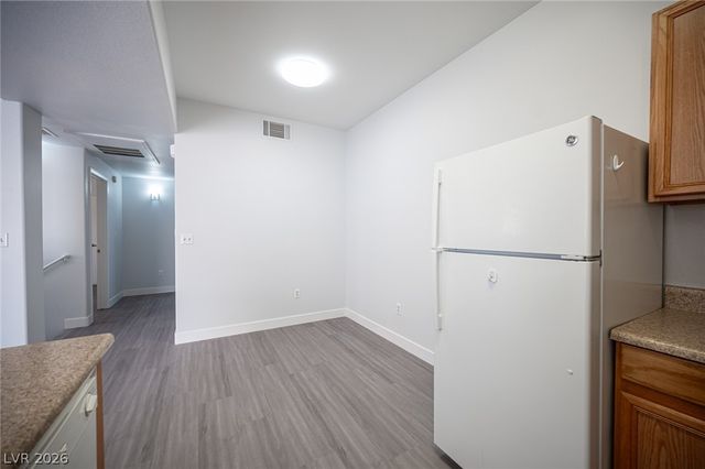 2010 Rancho Lake Drive 206, Las Vegas, NV 89108