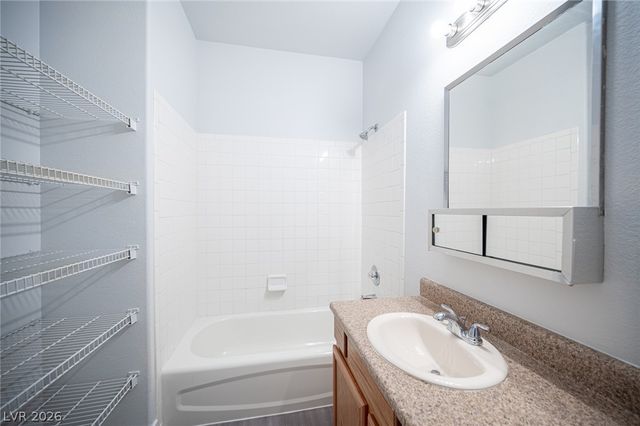 2010 Rancho Lake Drive 206, Las Vegas, NV 89108