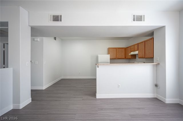 2010 Rancho Lake Drive 206, Las Vegas, NV 89108
