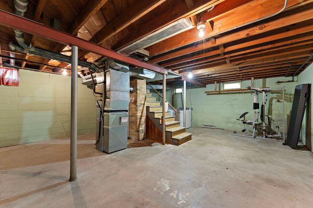 1590 Payne Avenue, Saint Paul, MN 55130
