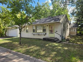 1590 Payne Avenue, Saint Paul, MN 55130