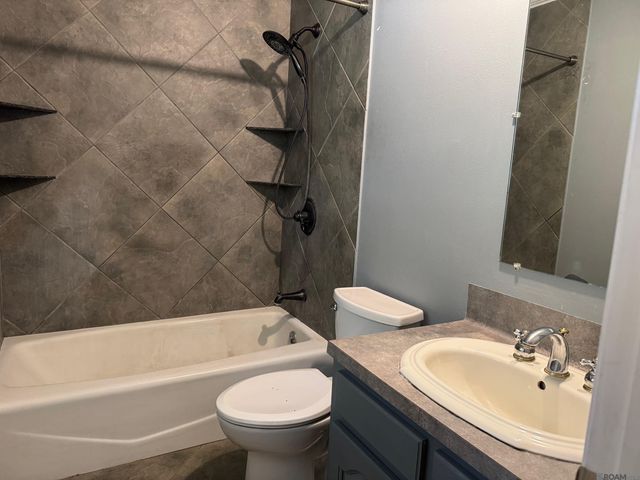 26806 Pen Dr, Walker, LA 70785