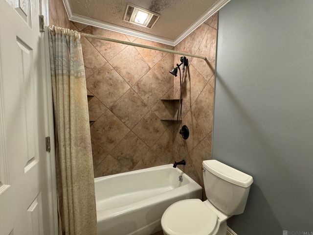 26806 Pen Dr, Walker, LA 70785