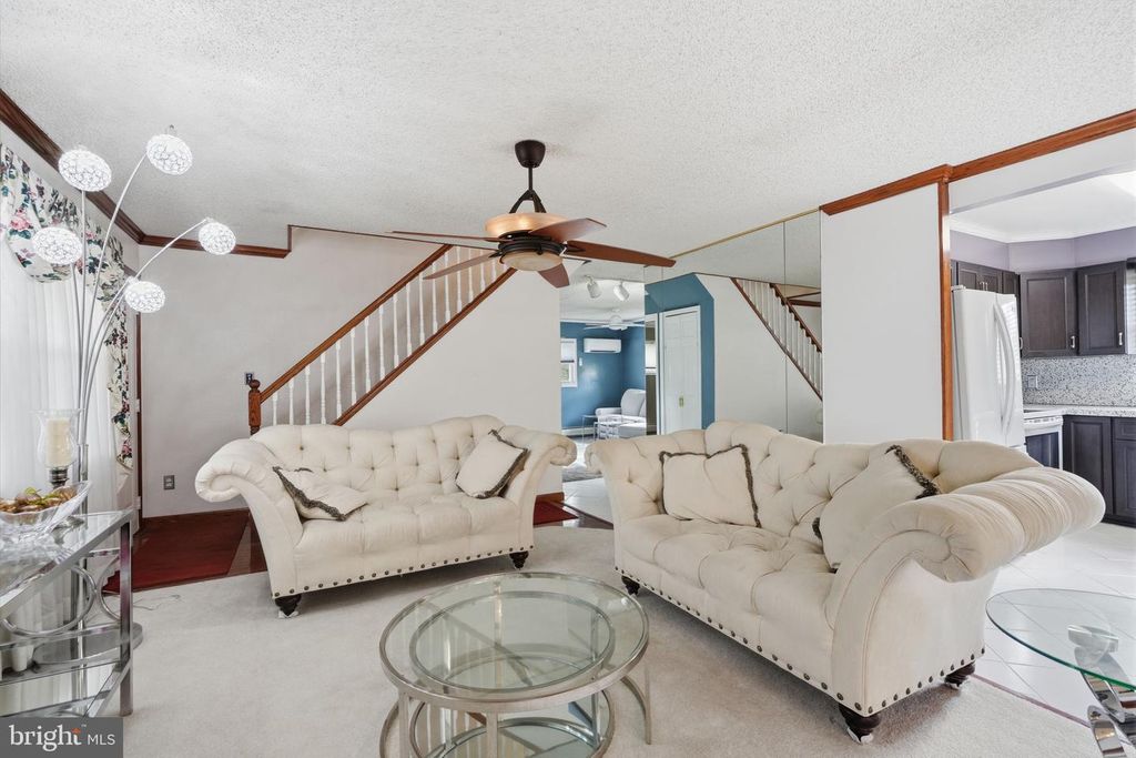 15 RUBY LN, LEVITTOWN, PA 19055 — photo 5