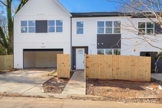 4431 Fair Street, Charlotte, NC 28208