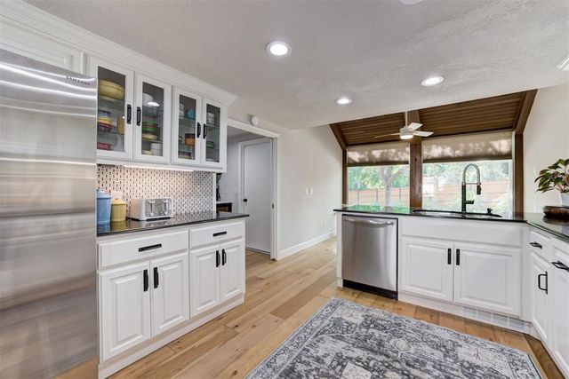 3 Rustic Hills Street, Norman, OK 73072