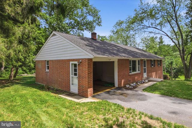 329 FAIRVIEW DR, Lititz, PA 17543