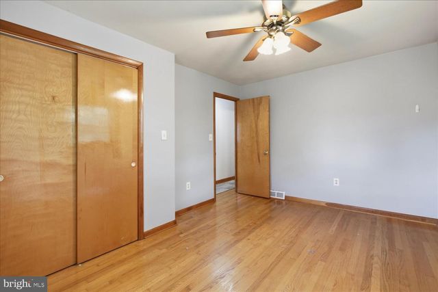 329 FAIRVIEW DR, Lititz, PA 17543
