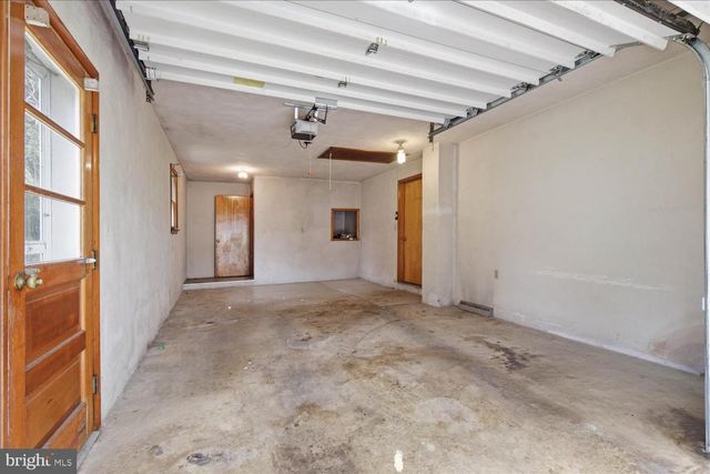 329 FAIRVIEW DR, Lititz, PA 17543