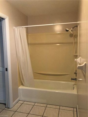 1833 Courtyard WAY 106, Naples, FL 34112