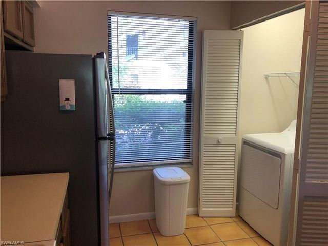 1833 Courtyard WAY 106, Naples, FL 34112