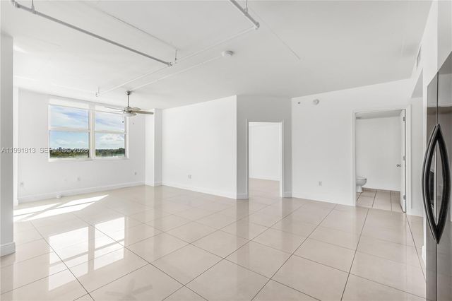 3180 SW 22nd Ter 601, Miami, FL 33145