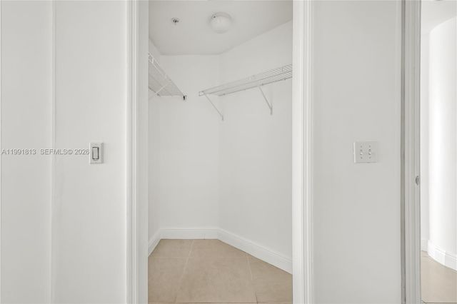 3180 SW 22nd Ter 601, Miami, FL 33145