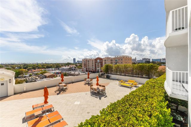 3180 SW 22nd Ter 601, Miami, FL 33145