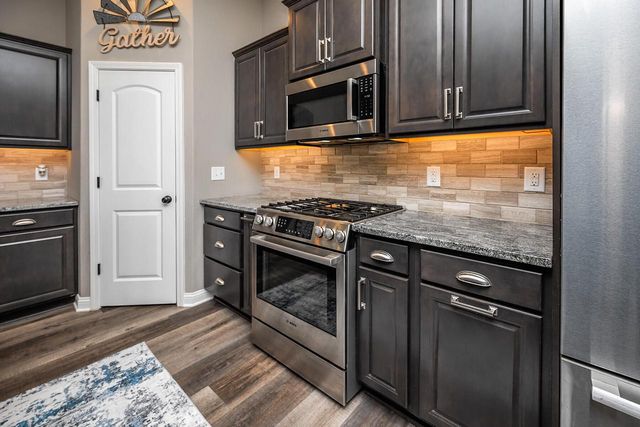 738 Willow Bend DRIVE, Waterford, WI 53185