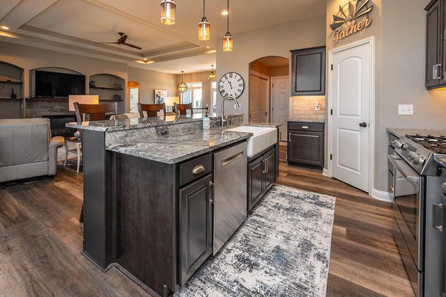 738 Willow Bend DRIVE, Waterford, WI 53185