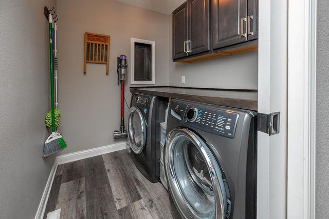 738 Willow Bend DRIVE, Waterford, WI 53185