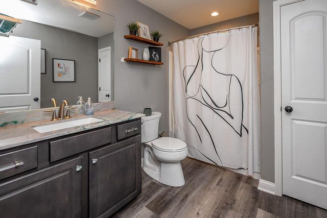 738 Willow Bend DRIVE, Waterford, WI 53185