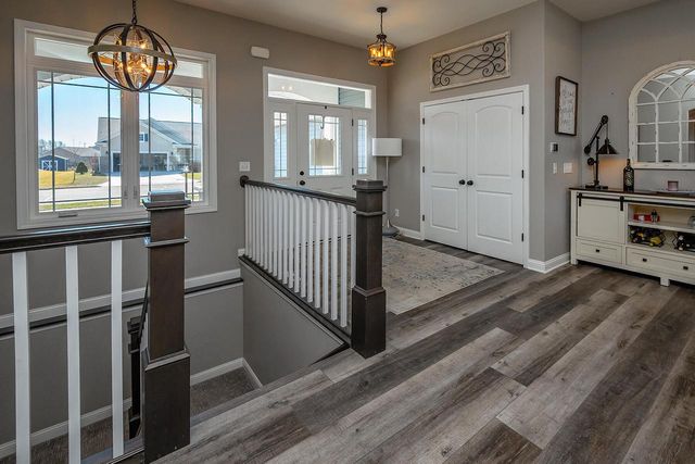 738 Willow Bend DRIVE, Waterford, WI 53185