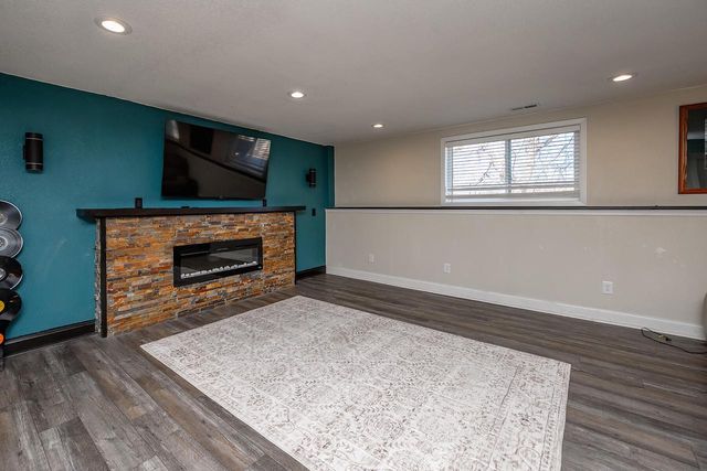 738 Willow Bend DRIVE, Waterford, WI 53185