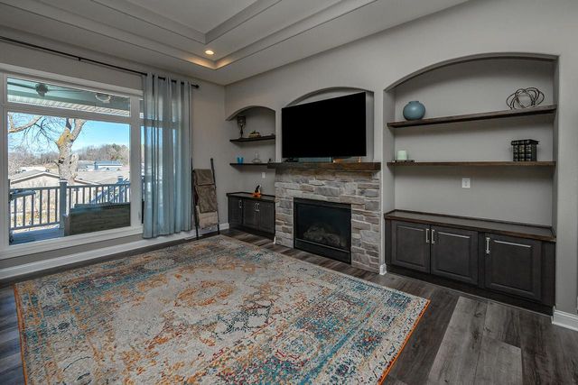 738 Willow Bend DRIVE, Waterford, WI 53185