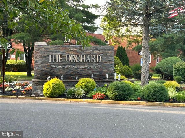103E THE ORCHARD, East Windsor, NJ 08512
