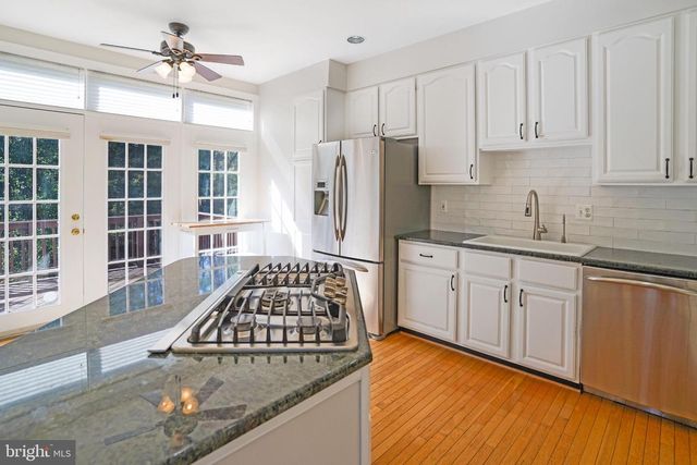 2248 JOURNET DR, Dunn Loring, VA 22027