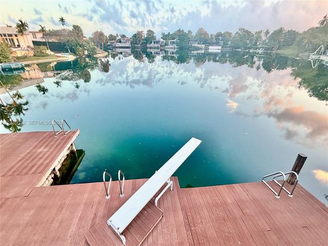 2091 NE 191st Dr, North Miami Beach, FL 33179