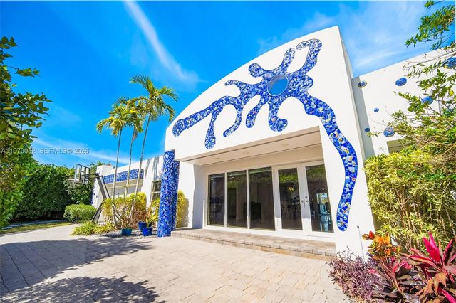 2091 NE 191st Dr, North Miami Beach, FL 33179