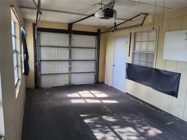 31043 WILLOW BANK AVENUE, Brooksville, FL 34602