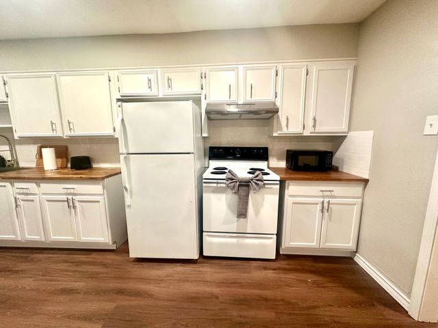 1105 Len Street, Bossier City, LA 71111