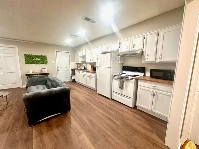 1105 Len Street, Bossier City, LA 71111