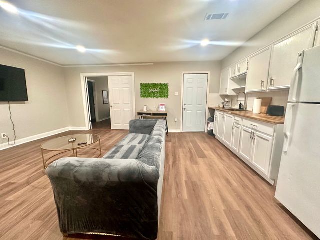 1105 Len Street, Bossier City, LA 71111