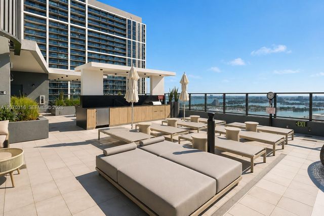 121 NE 5th Street 3713, Miami, FL 33132