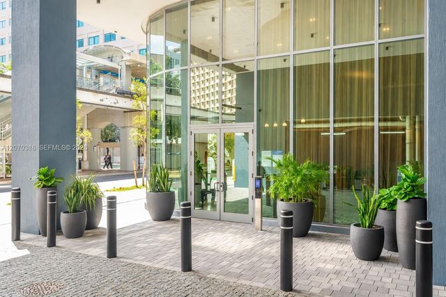 121 NE 5th Street 3713, Miami, FL 33132